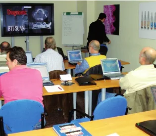 Kursraum mit Laptops beim BTI-Institut